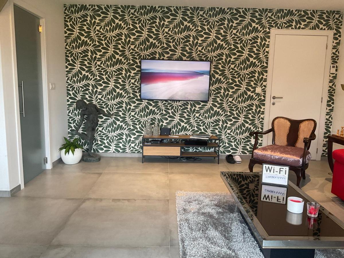 Lovely 1-Bedroom Appartement Le Joyau With Indoor Pool And Sauna Lasne Exterior foto