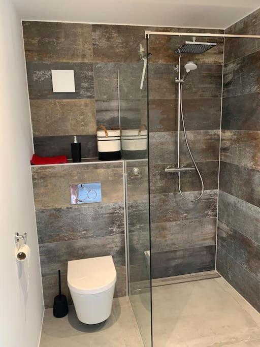 Lovely 1-Bedroom Appartement Le Joyau With Indoor Pool And Sauna Lasne Exterior foto